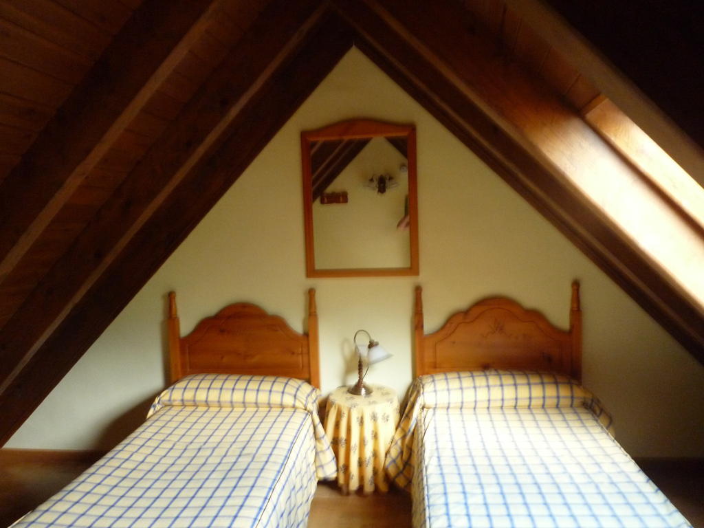 Hotel Casa Es Neres Les Zimmer foto