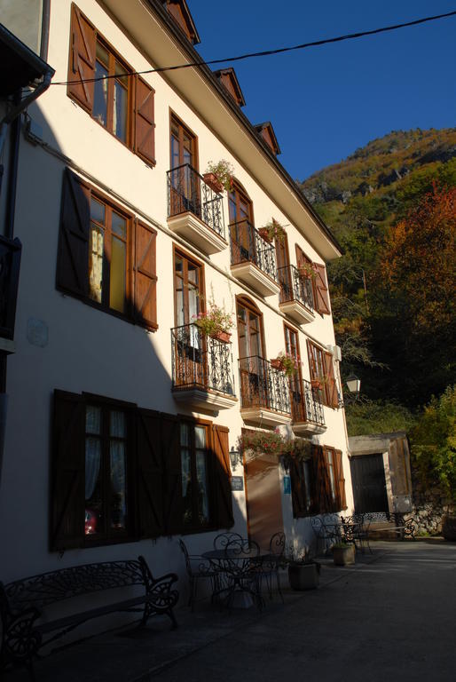 Hotel Casa Es Neres Les Exterior foto